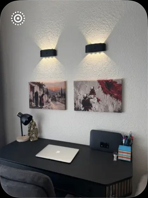Zwei Leinwände bei einem Kunden zuhause