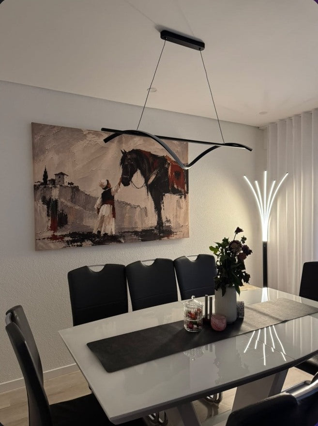 Albanische Leinwand mit Pferdemotiv im Esszimmer einer Kundin